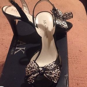 Anne Klein Bow Shoes